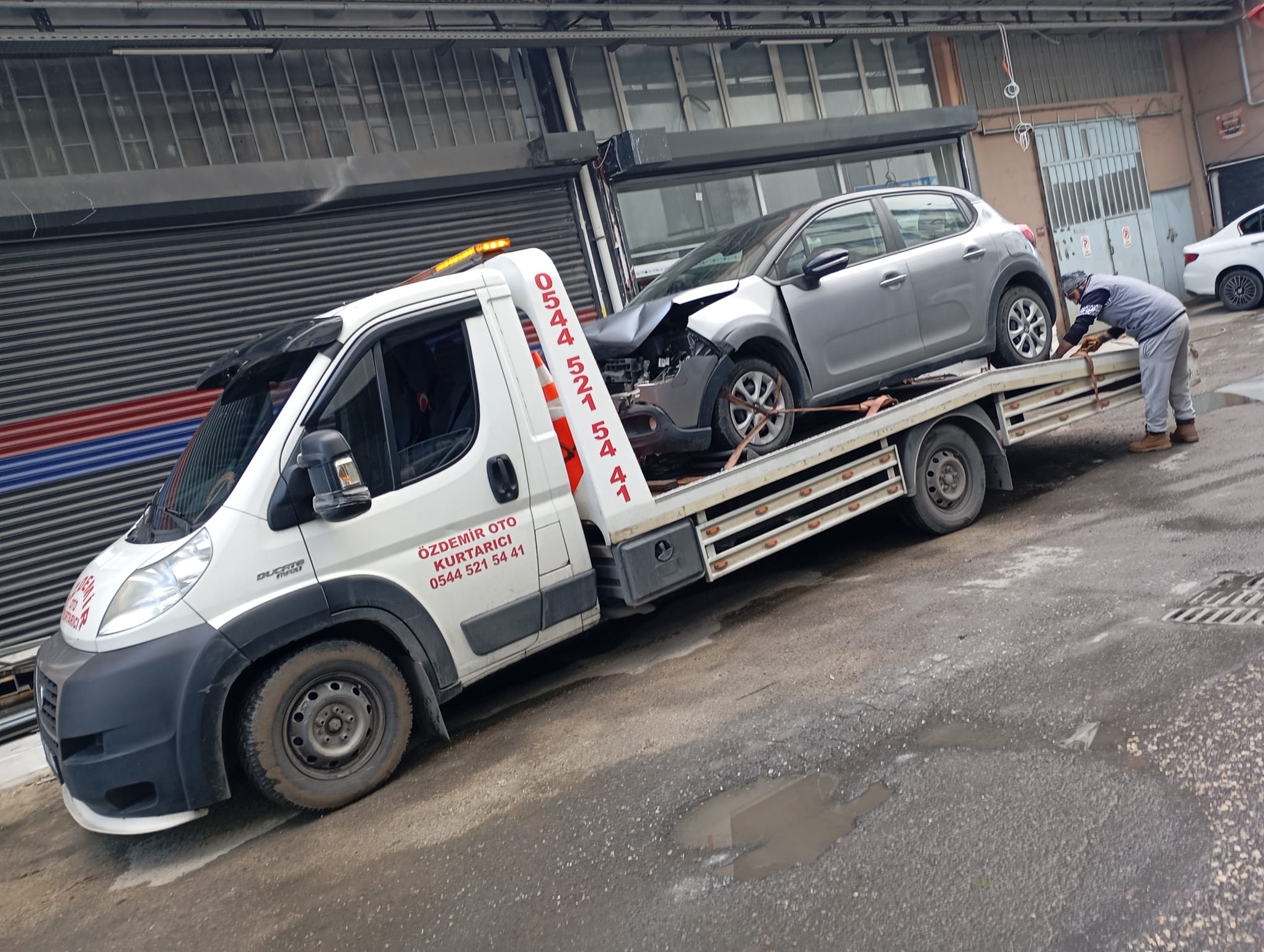 İstanbul oto kurtarma çekici hizmeti